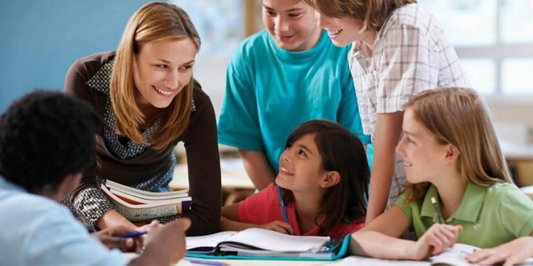 Gia sư dạy Tiếng Anh tại nhà cùng giáo viên bản ngữ