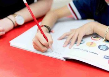 Cách sử dụng các bài tập để luyện nghe và nói tiếng Anh