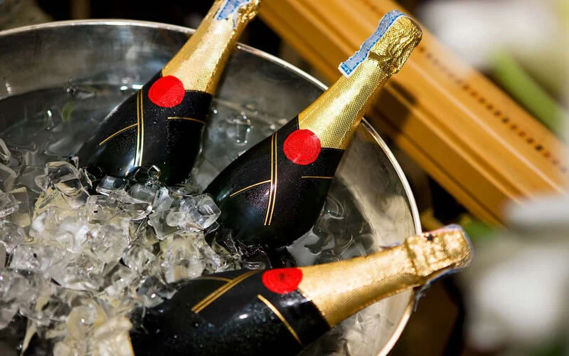 Có nhiều yếu tố ảnh hưởng đến giá Champagne